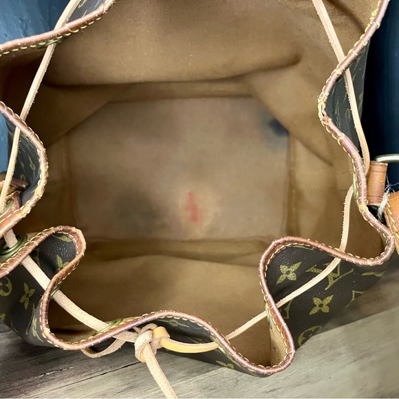 Louis Vuitton Brown Monogram Shoulder Bag with Vachetta Leather - Picture 7 of 9